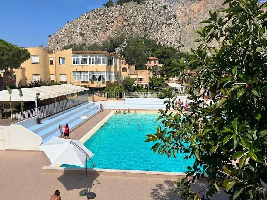 Athena Apartments Mondello Beach Palermo
