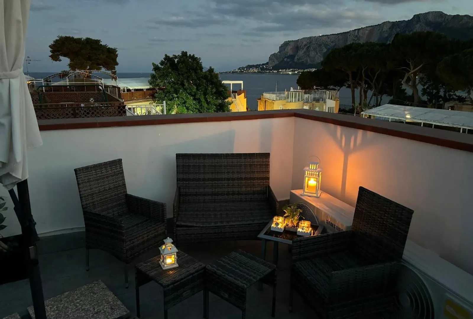 Athena Apartments Mondello Beach Palermo 0*,